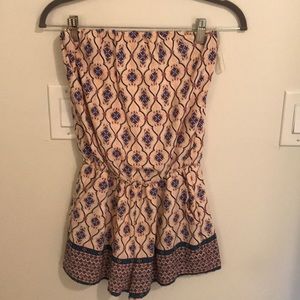 Strapless romper